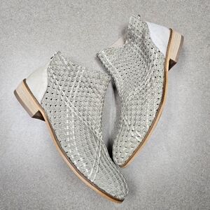 Rebels Vico Leather Woven Ankle Bootie  Size 10M Tan Stone